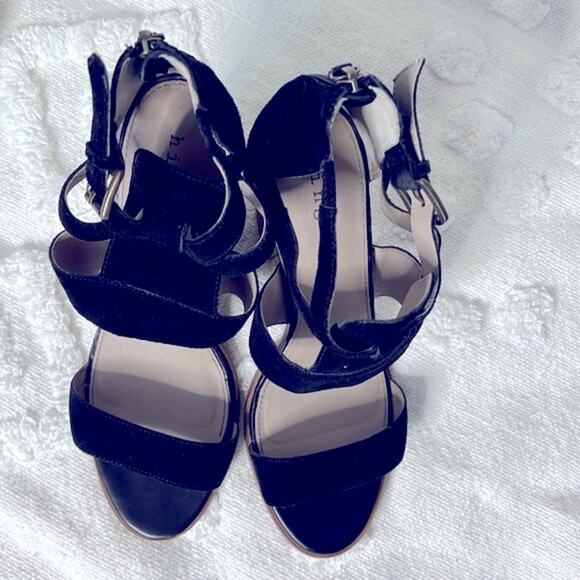 Hinge Cora Layered Block Heel Sandal Black Suede size 9.5 - Picture 10 of 12